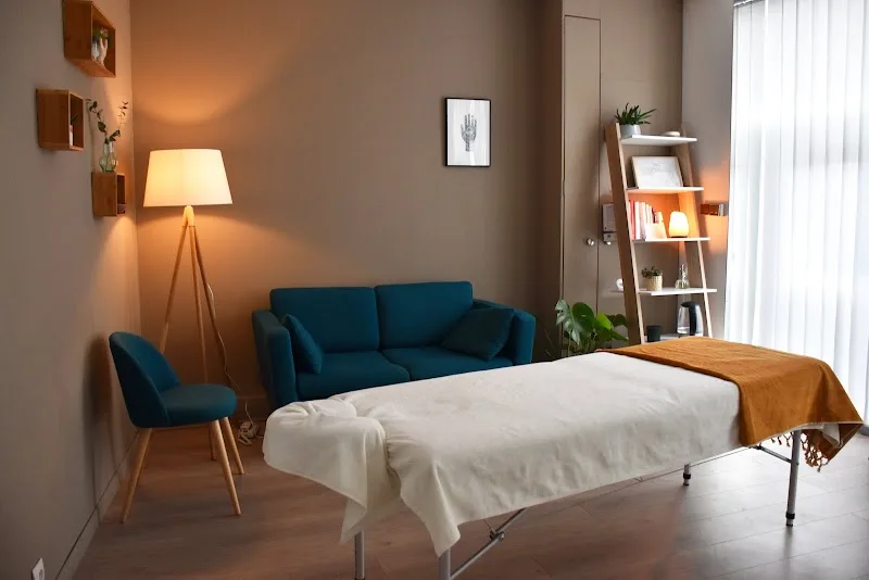 Charlotte Houzet - Massage bien-être intuitif - Lille centre - Massage Lille - OneBooking
