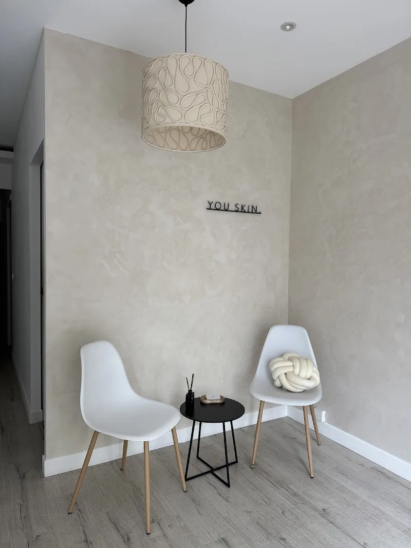 YOUSKIN Microblading Lyon - Sourcils & cils Lyon - OneBooking