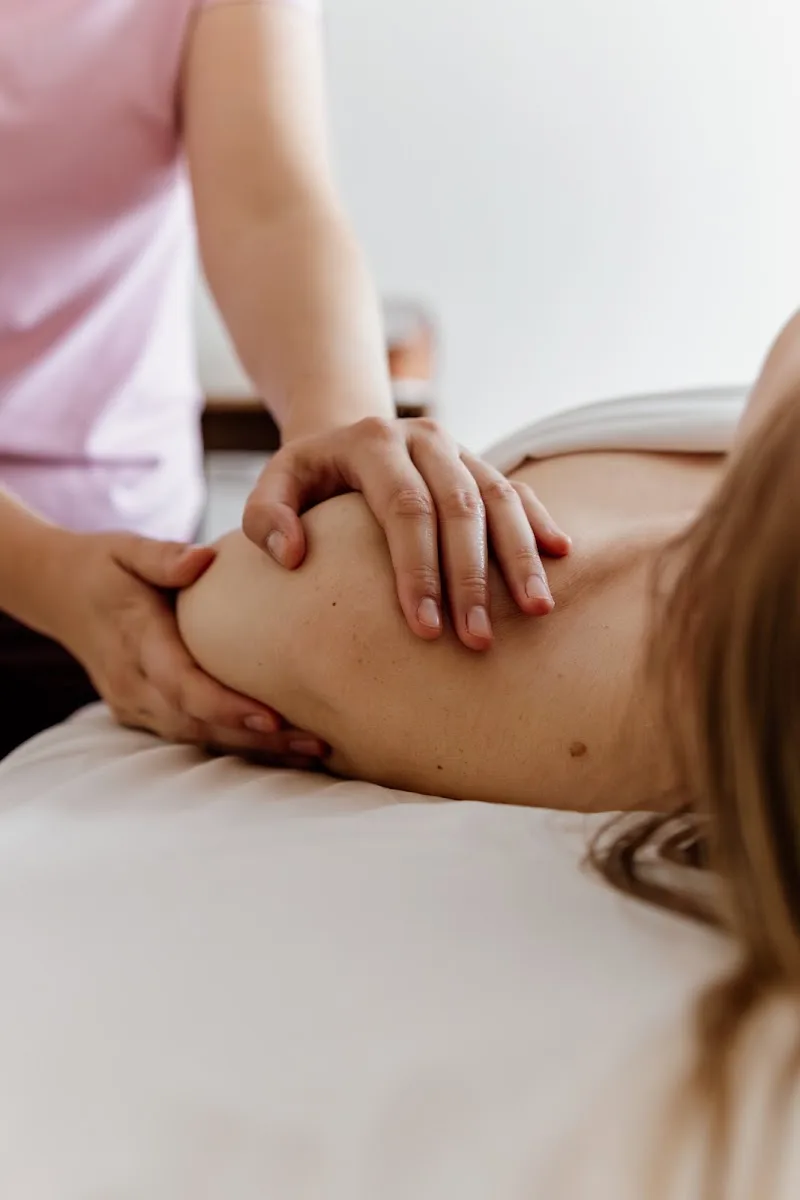 Niaouli Massage - Massage Angers - OneBooking