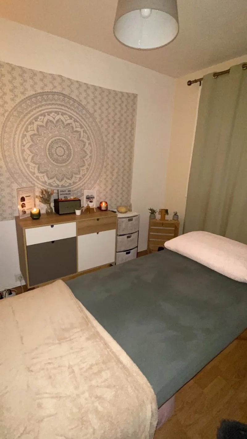 Tout en douceur - Massages et accompagnements féminin à Dijon - Massage Dijon - OneBooking