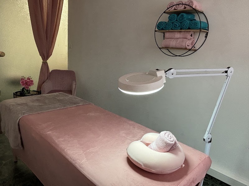 Cannes massage Marie - Spa Cannes - OneBooking