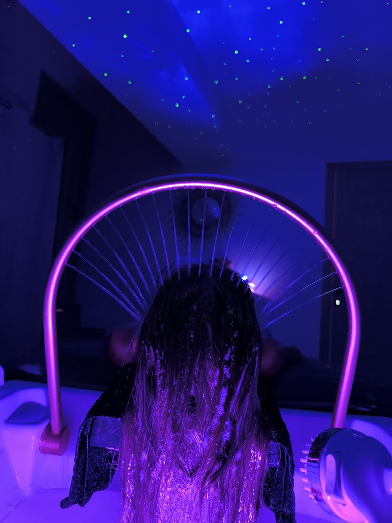 Make-up & beauty salon bien-être head spa Besançon - balnéothérapie - Maquillage Besançon - OneBooking