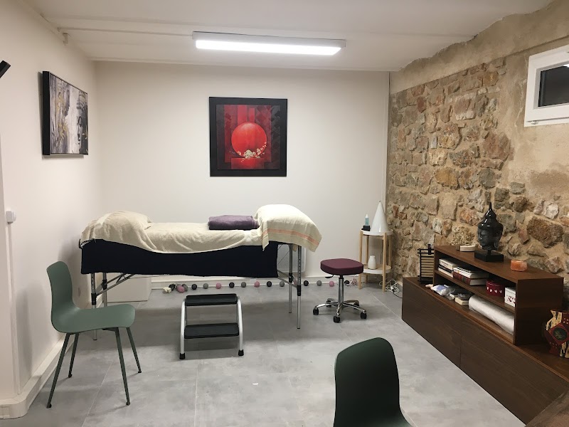 Vanille beauté - Onglerie Cannes - OneBooking
