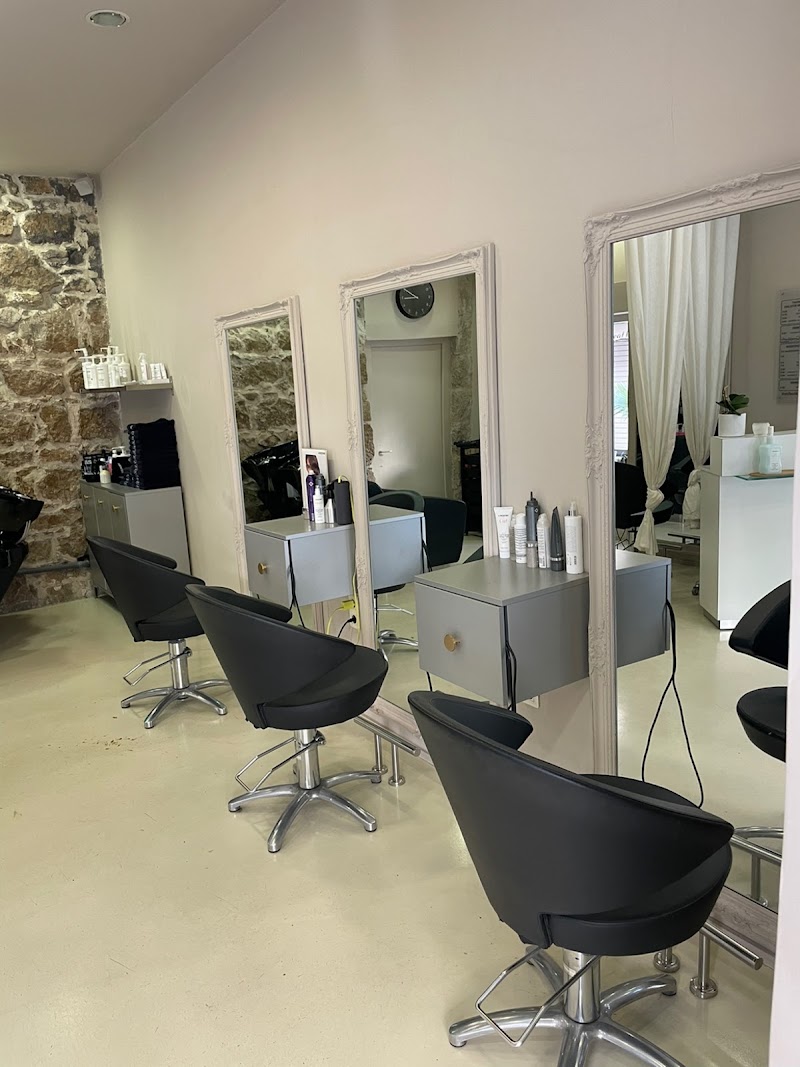Salon Carré d'Or : Coiffeur à Nice - Coiffure Nice - OneBooking