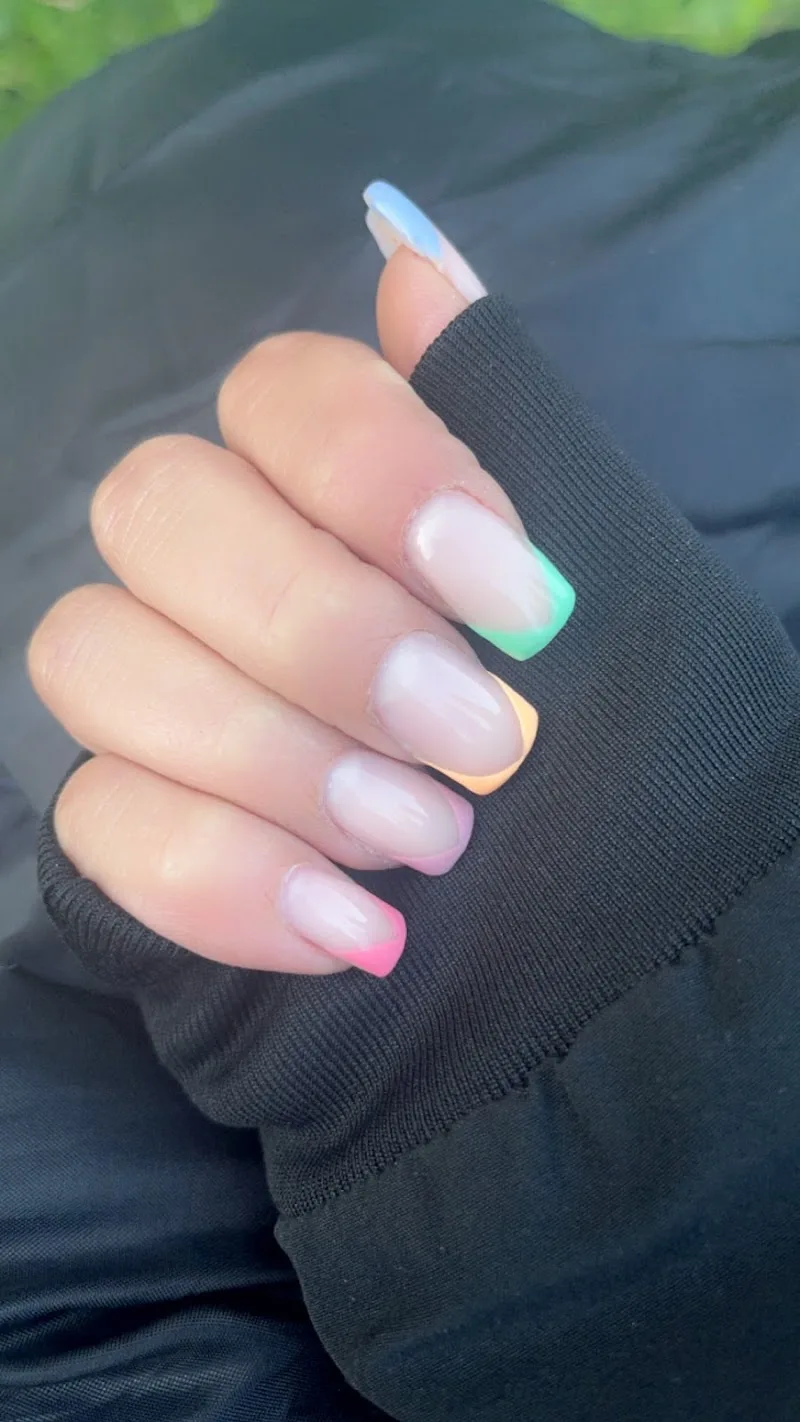 LC Nails Studio - Onglerie Grenoble - OneBooking