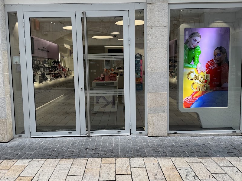 KIKO Milano - Maquillage Besançon - OneBooking