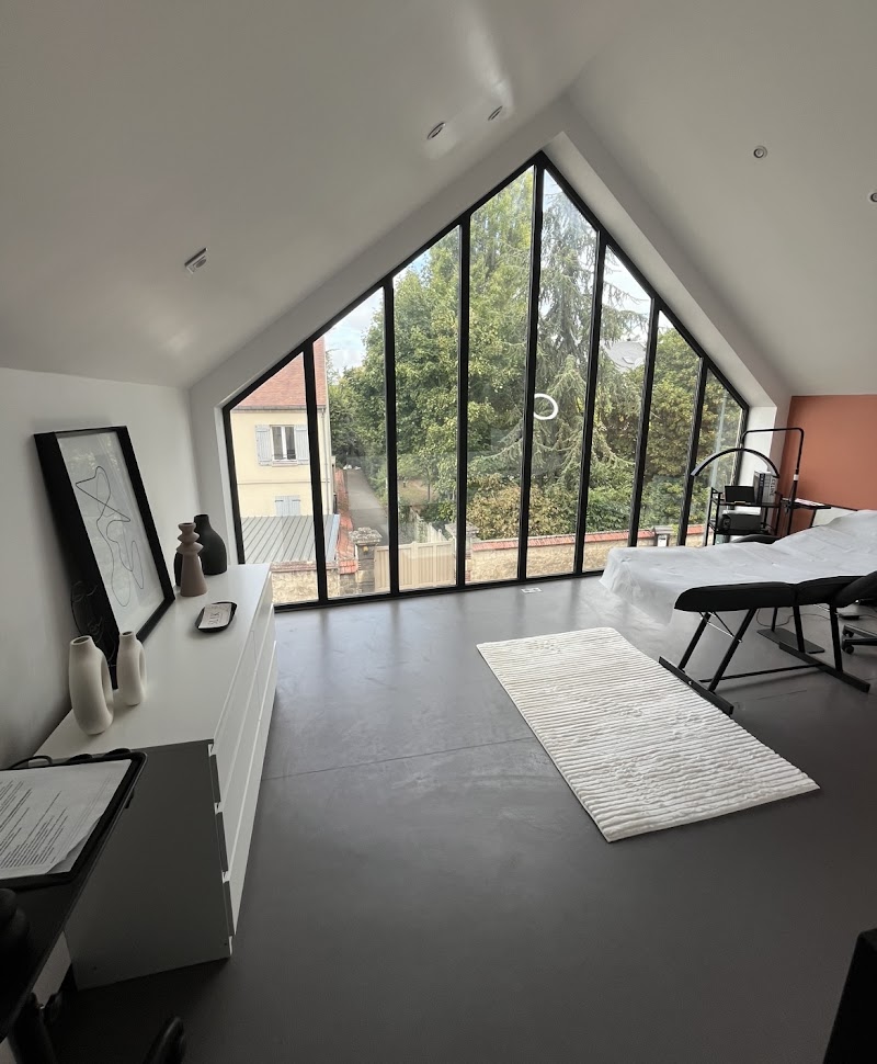 SLIK ACADEMY - Sourcils & cils Bayonne - OneBooking