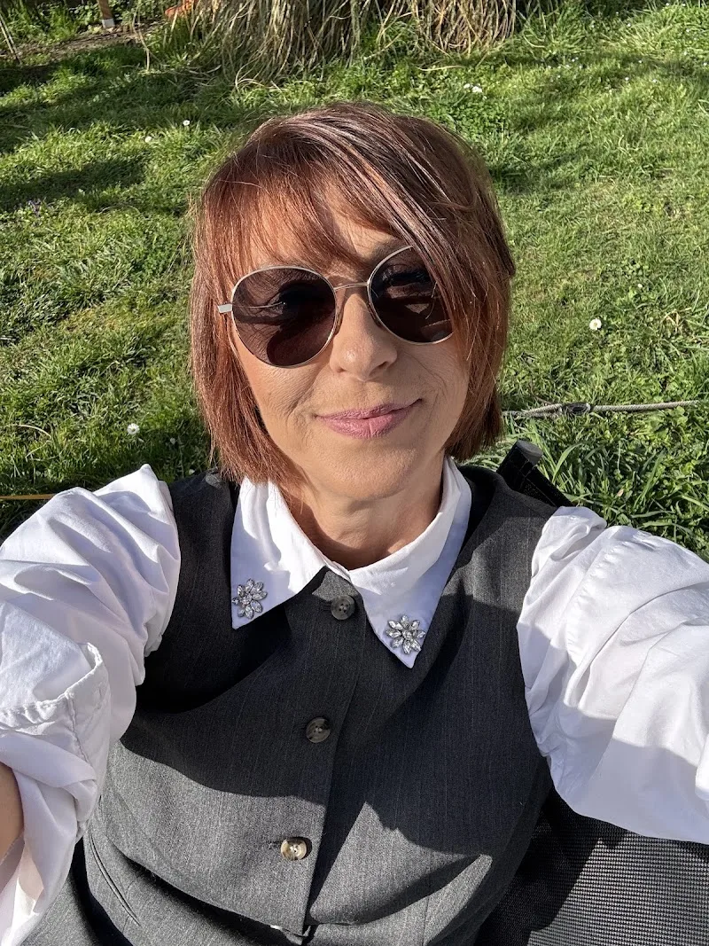 Le Refuge Sensoriel - Chable Delphine Hypnothérapeute - Massage Le Mans - OneBooking