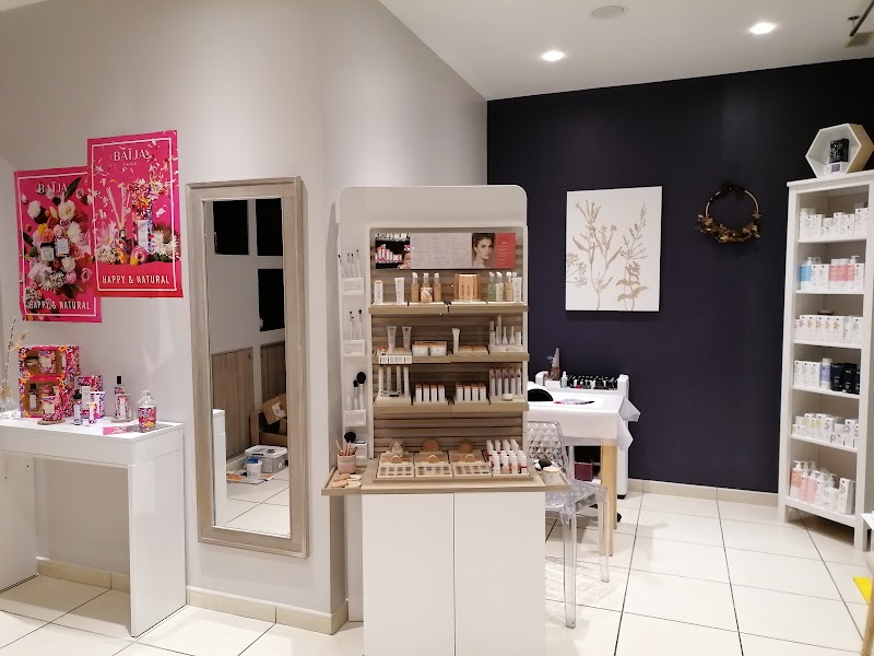 Délices De Peau Institut - Sourcils & cils Angers - OneBooking