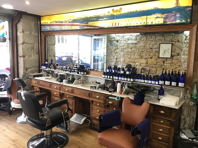 Coiffeur Barbier d'Ainay Salon Homme - Barbier Lyon - OneBooking