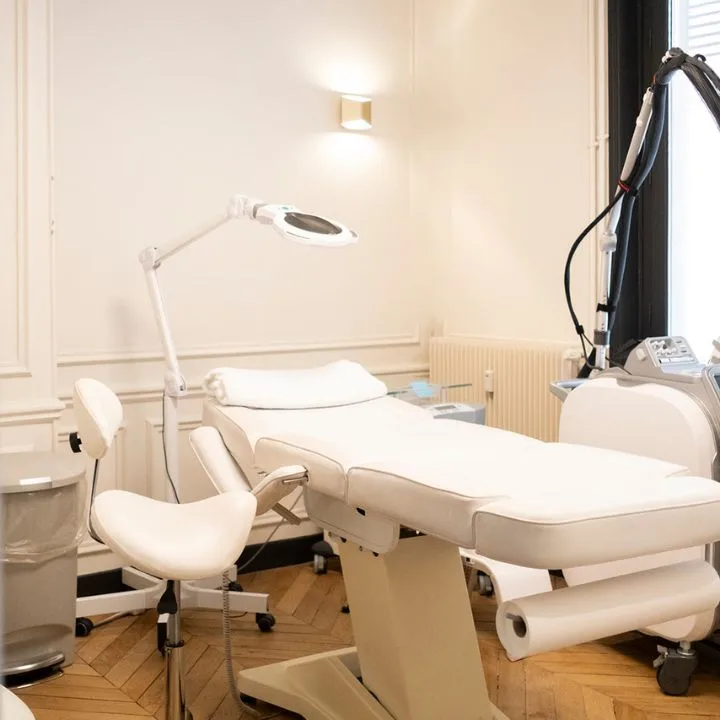 La Source- Dr Marie VALIN, Lasers Épilatoire, Électrolyse, détatouage, cryolipolyse soins de la peau - Épilation Rouen - OneBooking