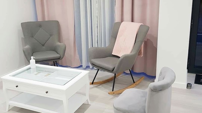 POz manucure - Onglerie Ajaccio - OneBooking