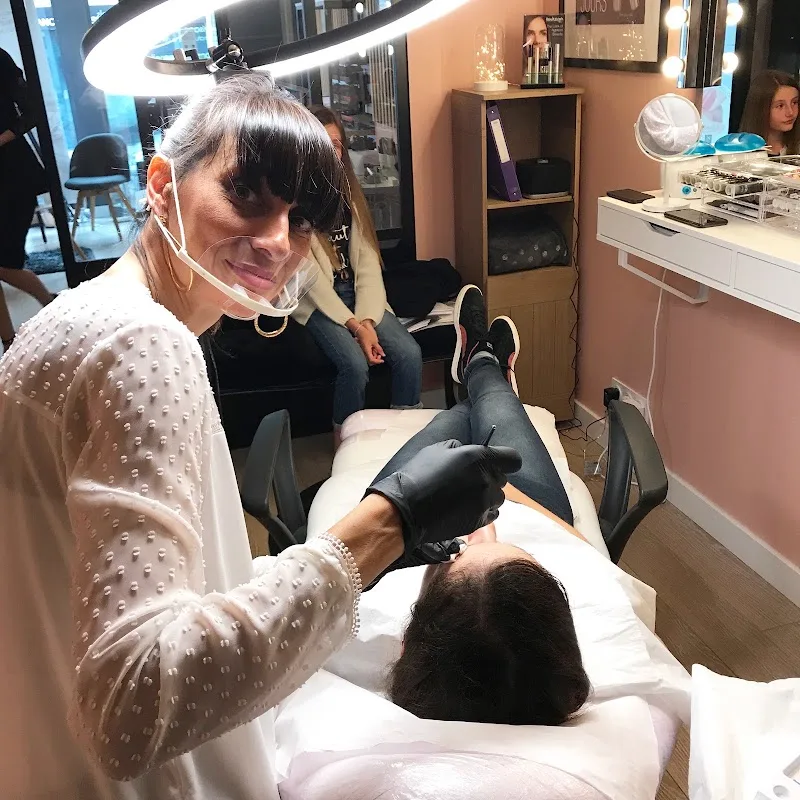Maquillage Permanent Rennes - Maquillage Rennes - OneBooking