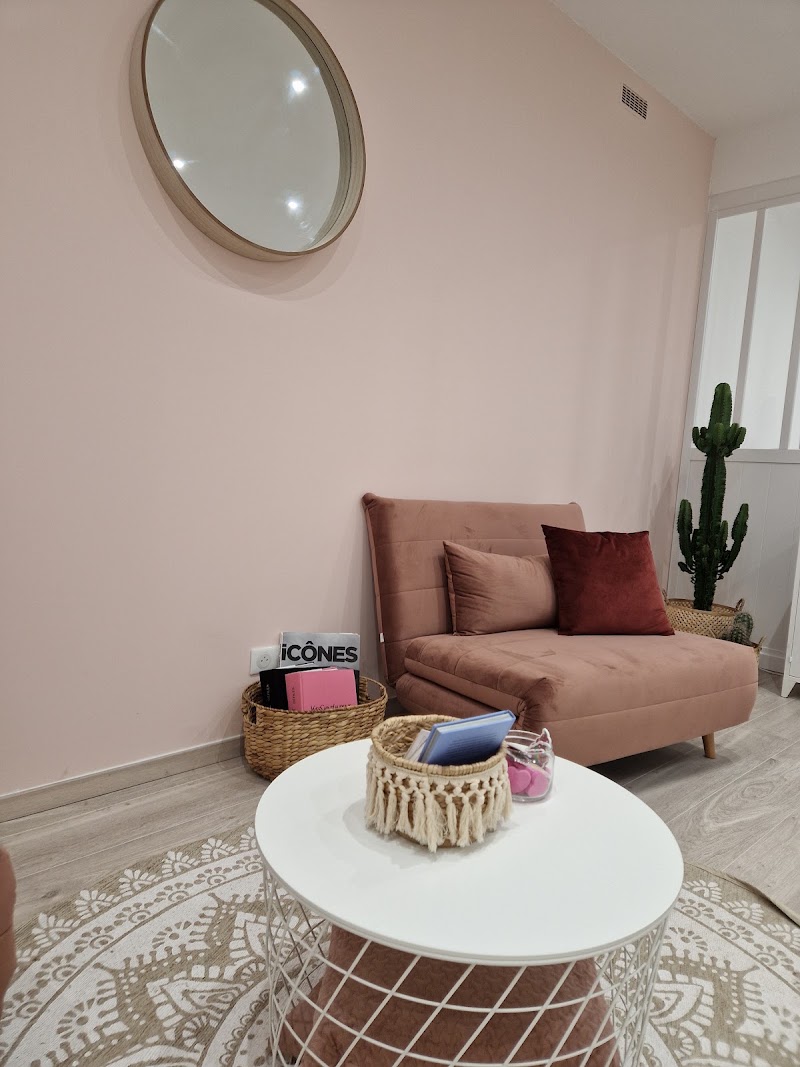 Jolie Nana Beauty Studio - Onglerie Ajaccio - OneBooking