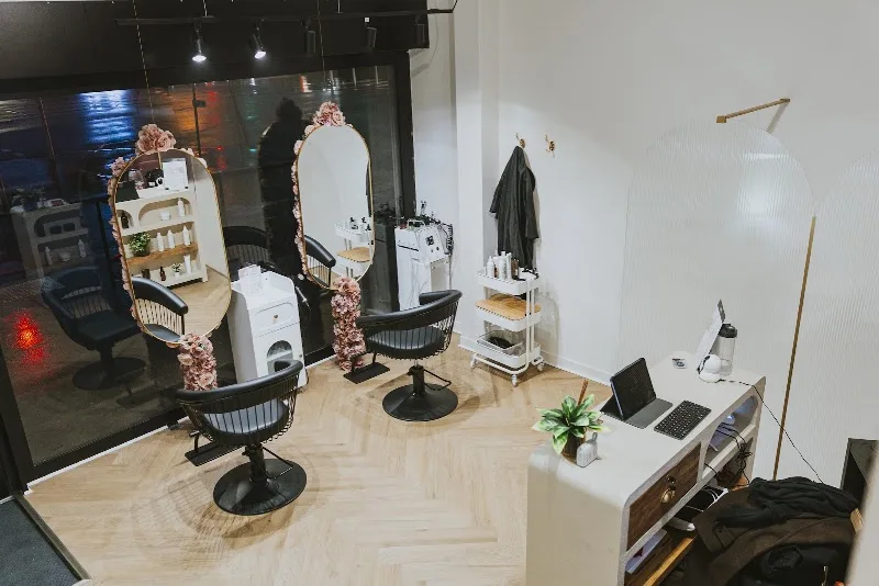 La Maison Auraé – Head Spa, Soin profond, Papouilles Caen - Coiffure Caen - OneBooking