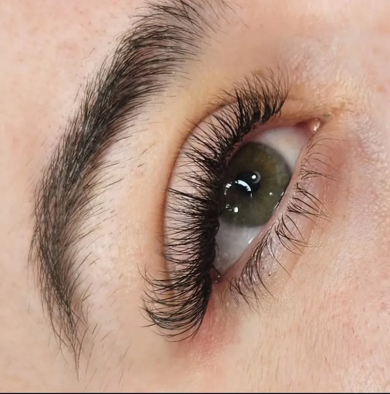 Alméa Beauté ( Maison Céleste ) - Sourcils & cils Limoges - OneBooking