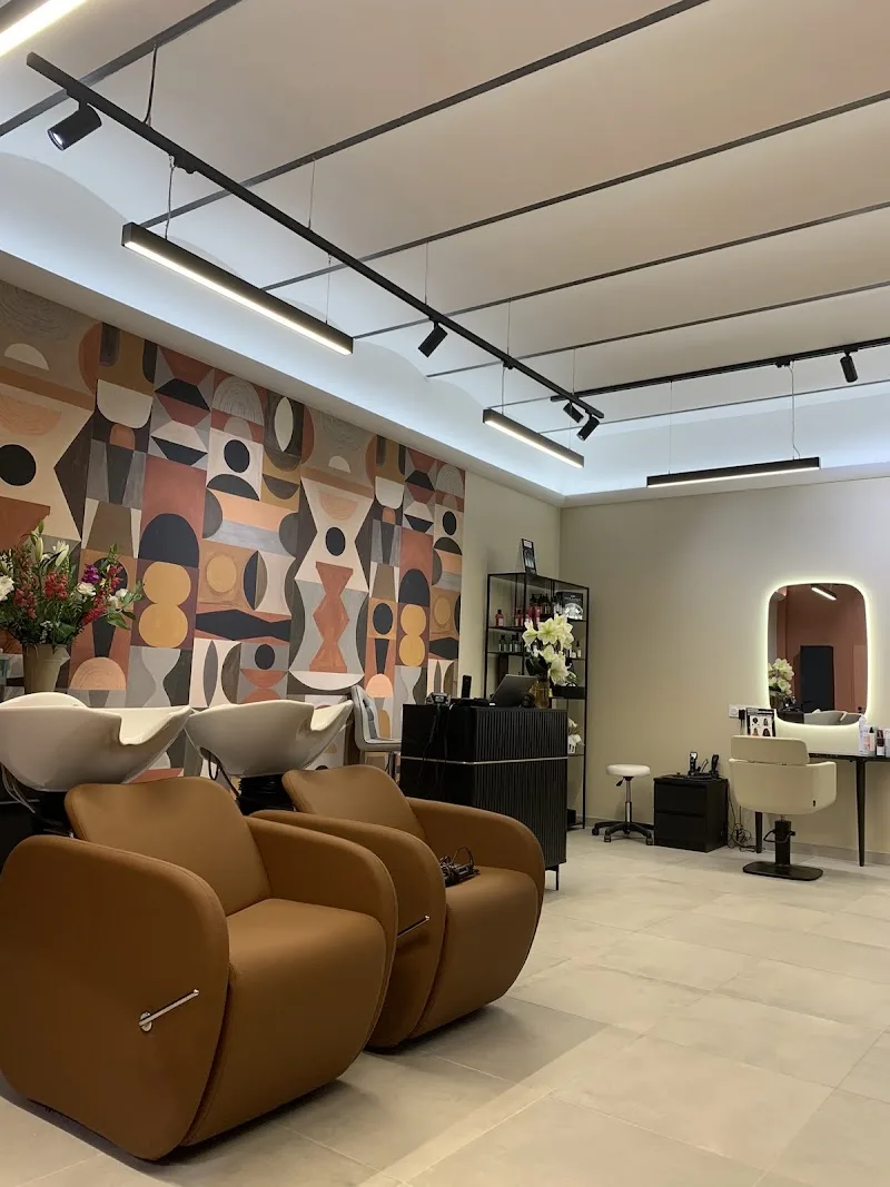 Salon 27 Alix Couronne - Coiffure Béziers - OneBooking