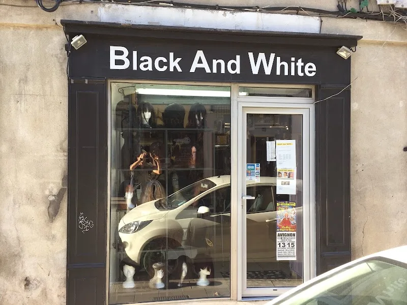 BLACK AND WHITE - Coiffure Avignon - OneBooking