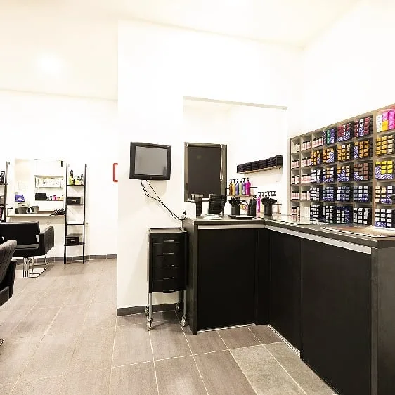 Virginie Henric Coloriste - Coiffure Perpignan - OneBooking