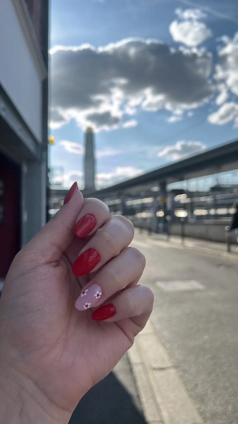 L'atelier beauté de Julie - Onglerie Amiens - OneBooking