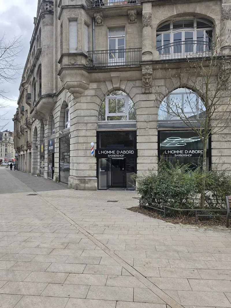 L’Homme D’abord II - BARBERSHOP - Metz - Coiffure Metz - OneBooking