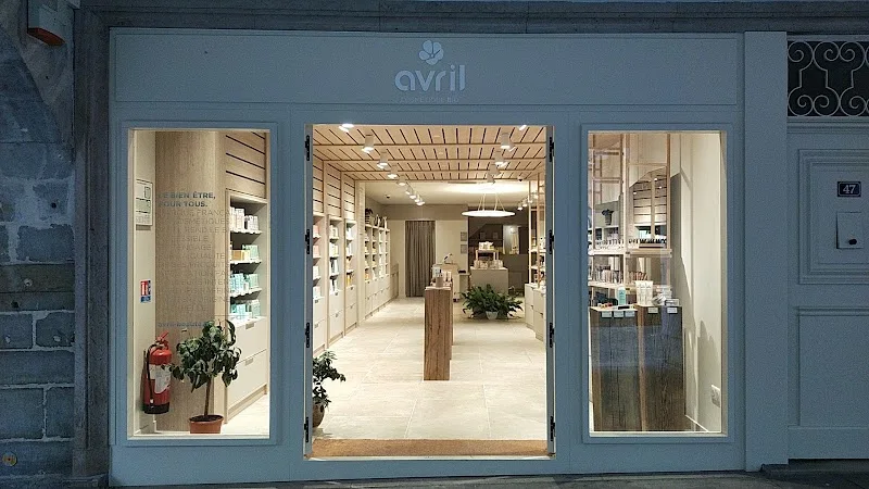 Avril Cosmétique BIO - Maquillage Bayonne - OneBooking
