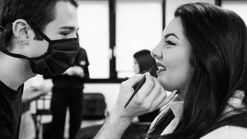 MAKE UP FOR EVER Academy Paris - Maquillage Paris - OneBooking