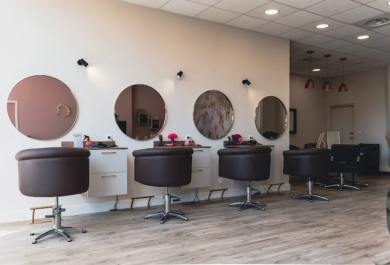 Sophie la coiffeuse—spécialisée en coiffure énergétique - Coiffure Béziers - OneBooking