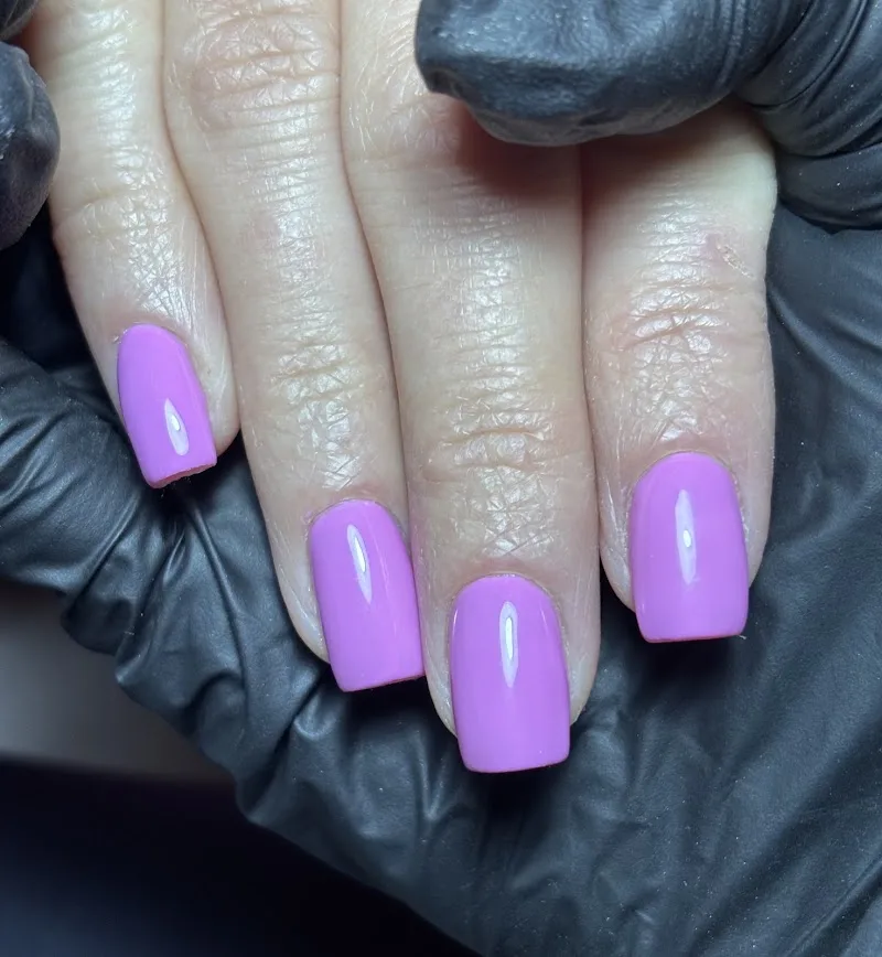 Laucilss | CILS & ONGLES | BÈGLES BORDEAUX - Sourcils & cils Bordeaux - OneBooking