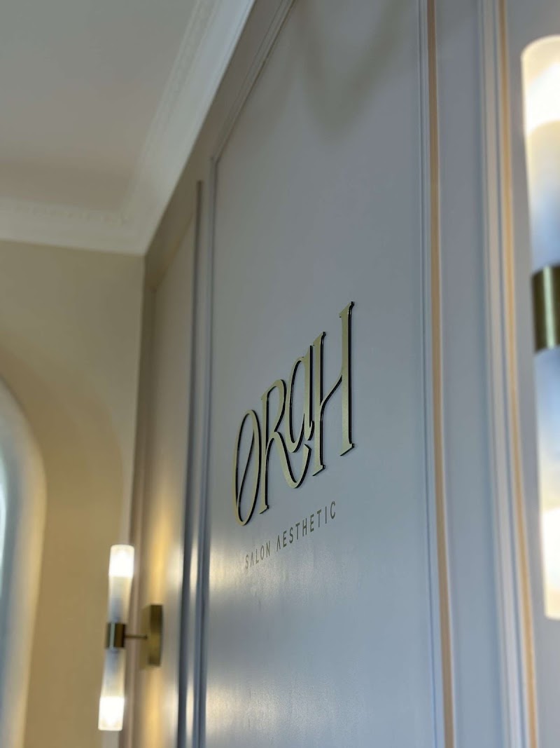 ORAH – Institut de Beauté – Extension de Cils & HydraFacial – Lissage - Angers - Sourcils & cils Angers - OneBooking