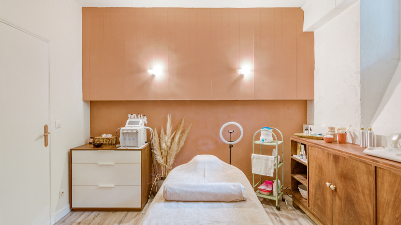 O2 soins esthetic - Institut de beauté Cannes - OneBooking