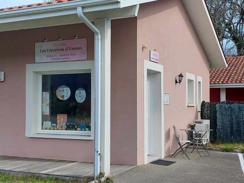 Institut De Beauté Les Créations D'Emma - Sourcils & cils Bayonne - OneBooking