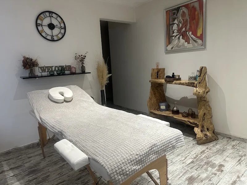 l'univers du regard - Onglerie Ajaccio - OneBooking