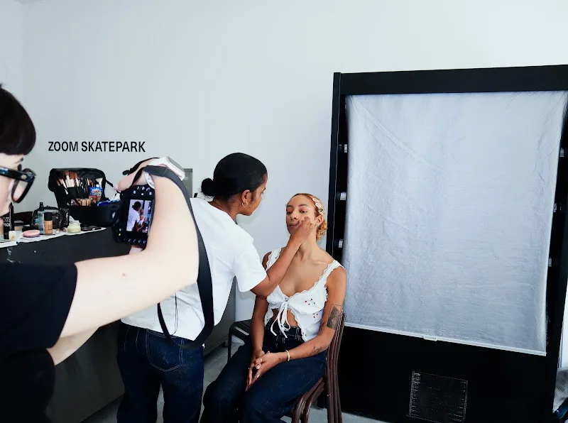Oshaylabeauty , maquilleuse et coiffeuse professionnelle à Bordeaux - Maquillage Bordeaux - OneBooking