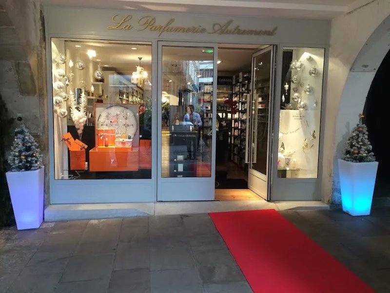 La Parfumerie Autrement - Maquillage Bayonne - OneBooking