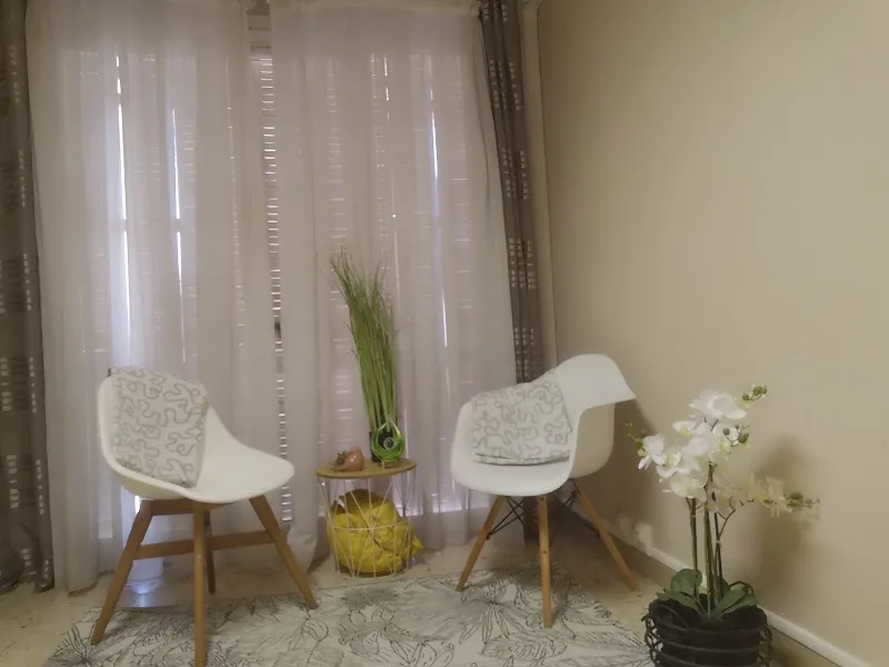 Angelique Romiguier Sophrologie et serenite - Massage Bastia - OneBooking