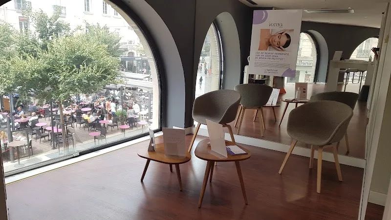 Marionnaud - Parfumerie & Institut - Maquillage Grenoble - OneBooking