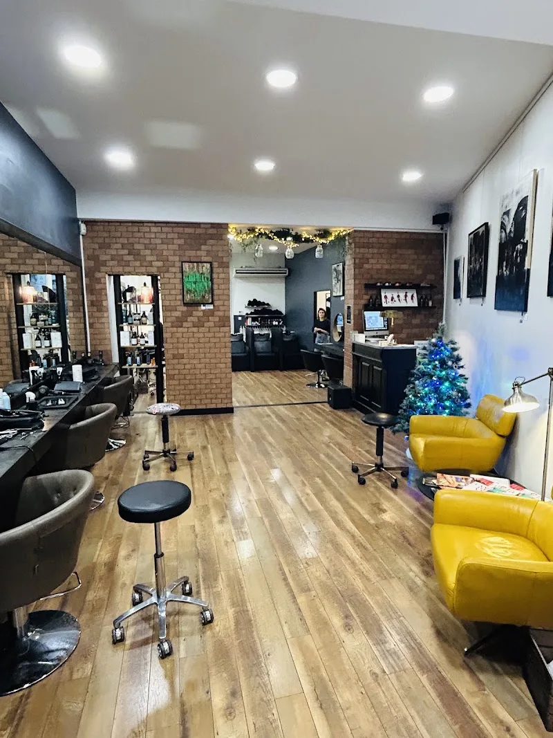 MAKERS coiffeurs - Coiffure Aix-en-Provence - OneBooking