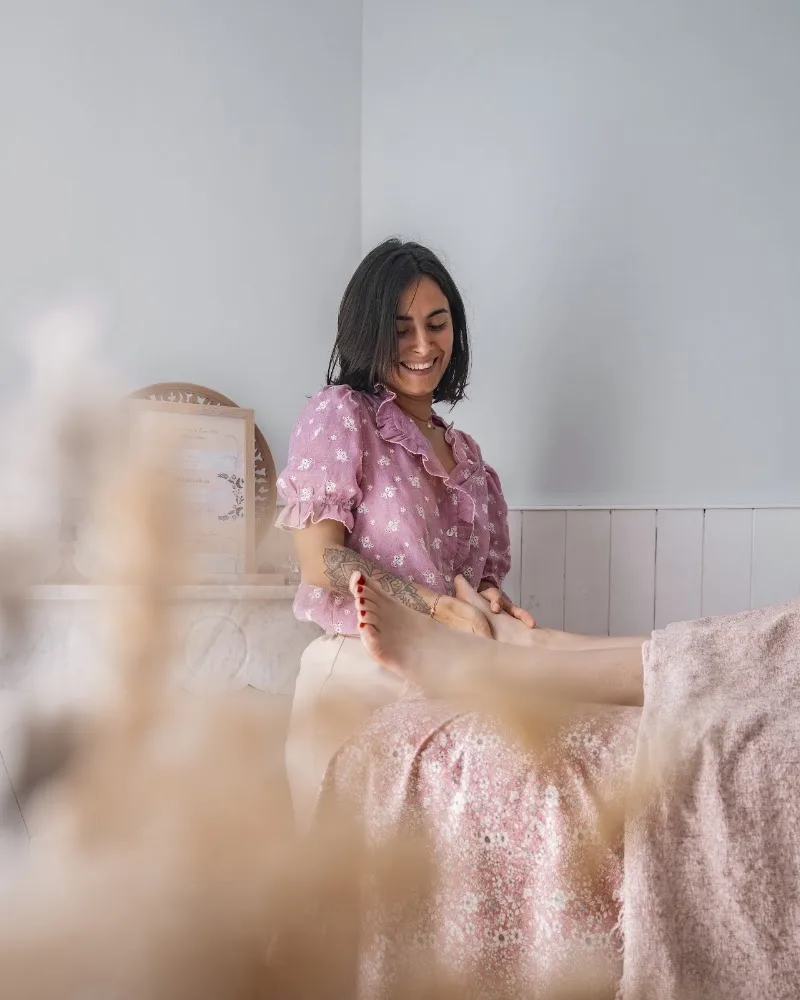 Chloé 🌸 Restaure ton bien etre - Massage Cannes - OneBooking