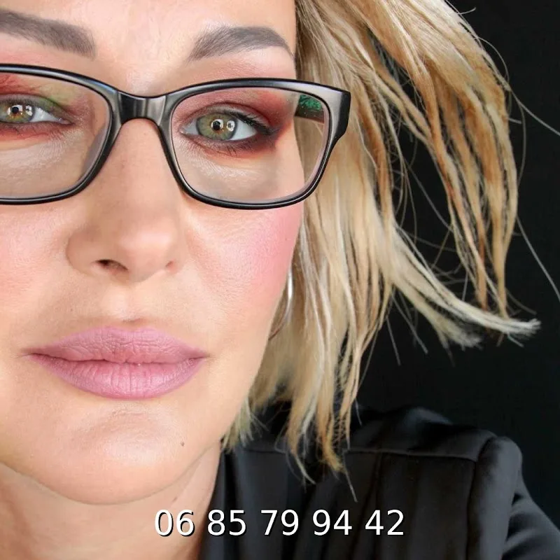 Élise et Moi - Maquillage Orléans - OneBooking