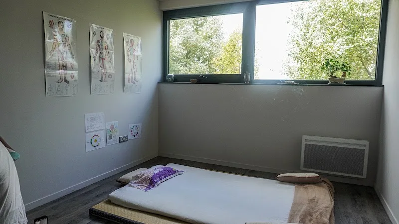 Maud Rabache-Leon — Massage Shiatsu & Chi Nei Tsang Caen - Massage Caen - OneBooking