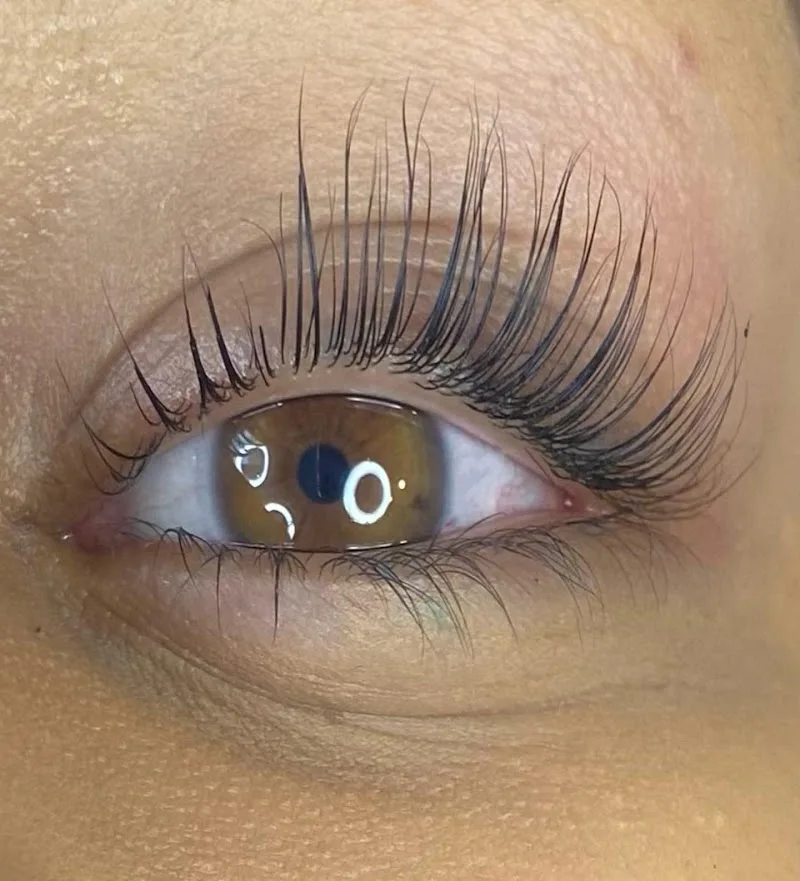 LASH IT - Sourcils & cils Strasbourg - OneBooking