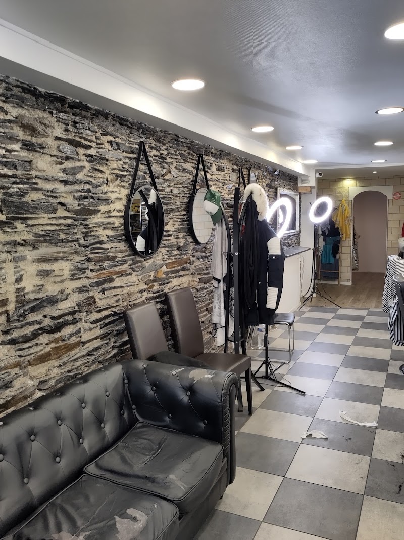 Big Boss Coiffeur et Barbier - Barbier Angers - OneBooking