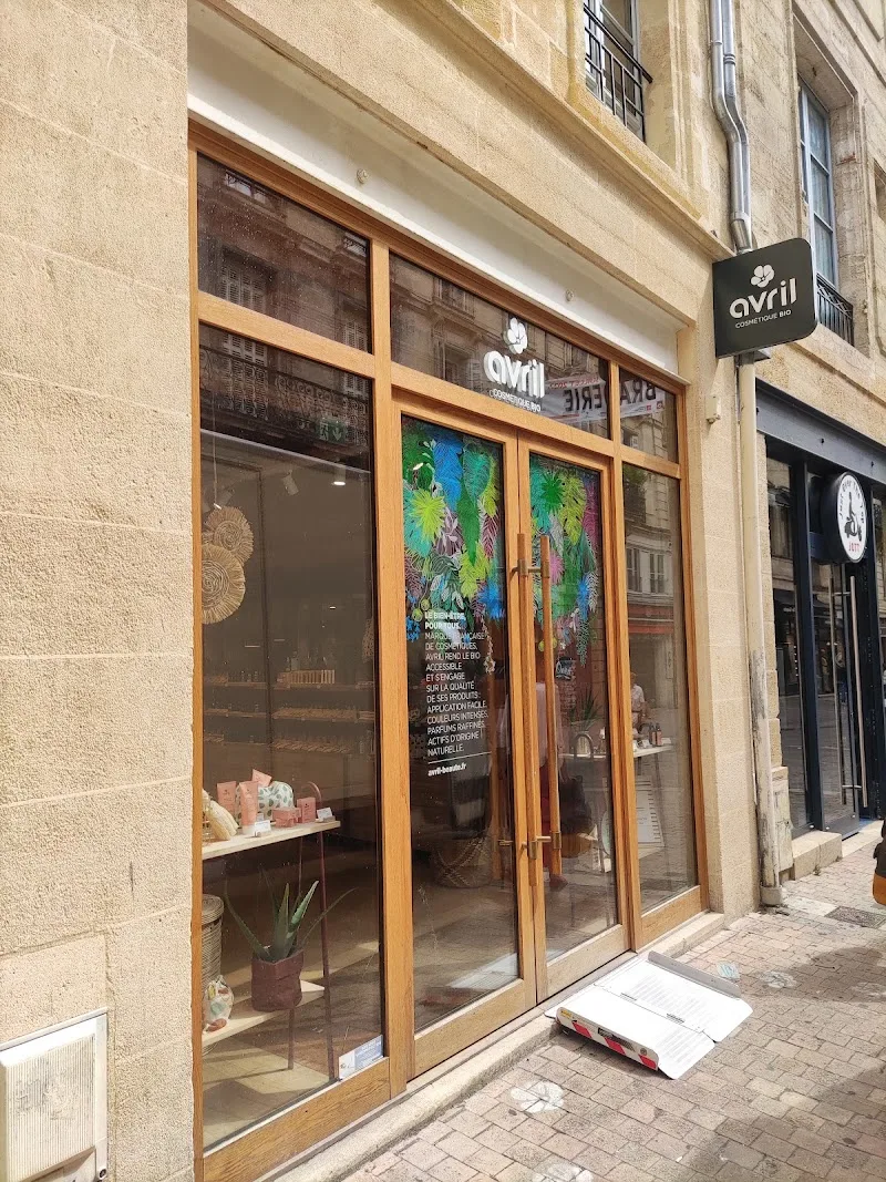 Avril Cosmétique BIO - Maquillage Bordeaux - OneBooking