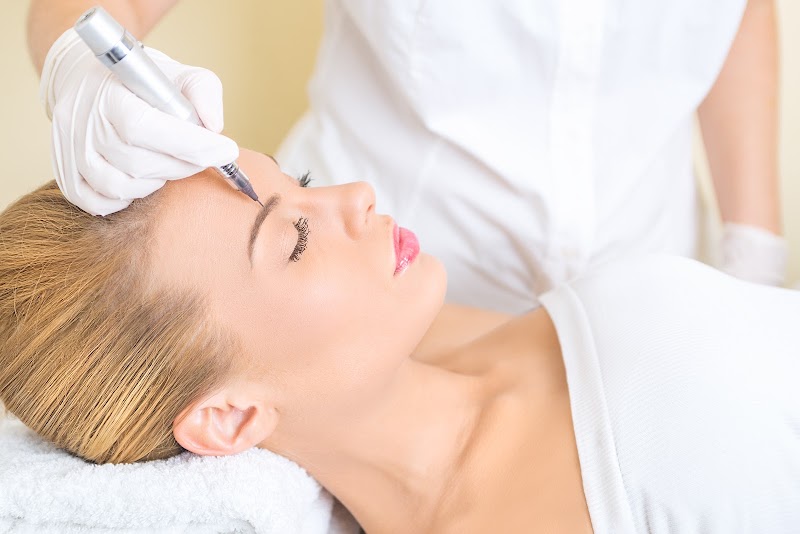 Sandra C. Maquillage Permanent - Maquillage Bordeaux - OneBooking