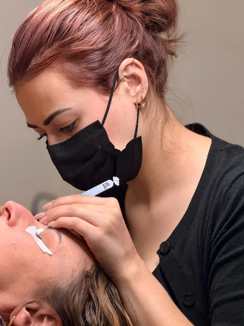 Cils By K - Sourcils & cils Strasbourg - OneBooking
