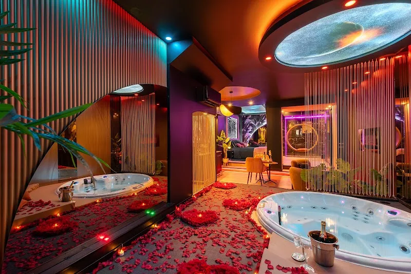 L'Insolite Spa Privatif : Love Room avec spa privatif, Love hôtel, séjour ou week-end romantique, à Toulouse et Albi - Spa Toulouse - OneBooking