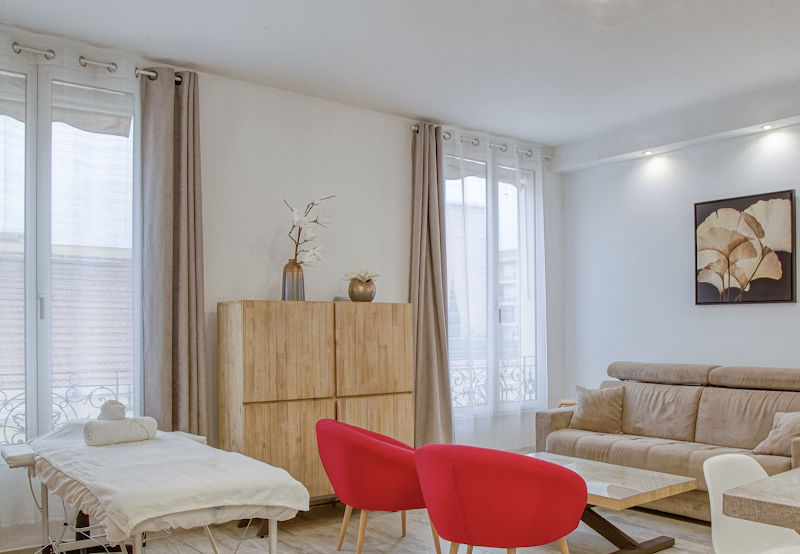 BEAUTY RIVIERA • CANNES | Drainage Lymphatique RENATA FRANÇA | Madérothérapie | Massage - Massage Cannes - OneBooking