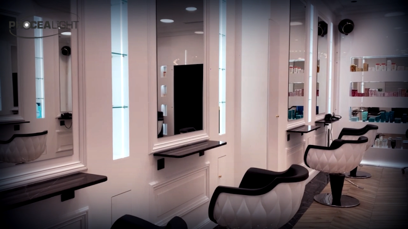 The cutting shop by Marc Ramo - Coiffure Cannes - OneBooking