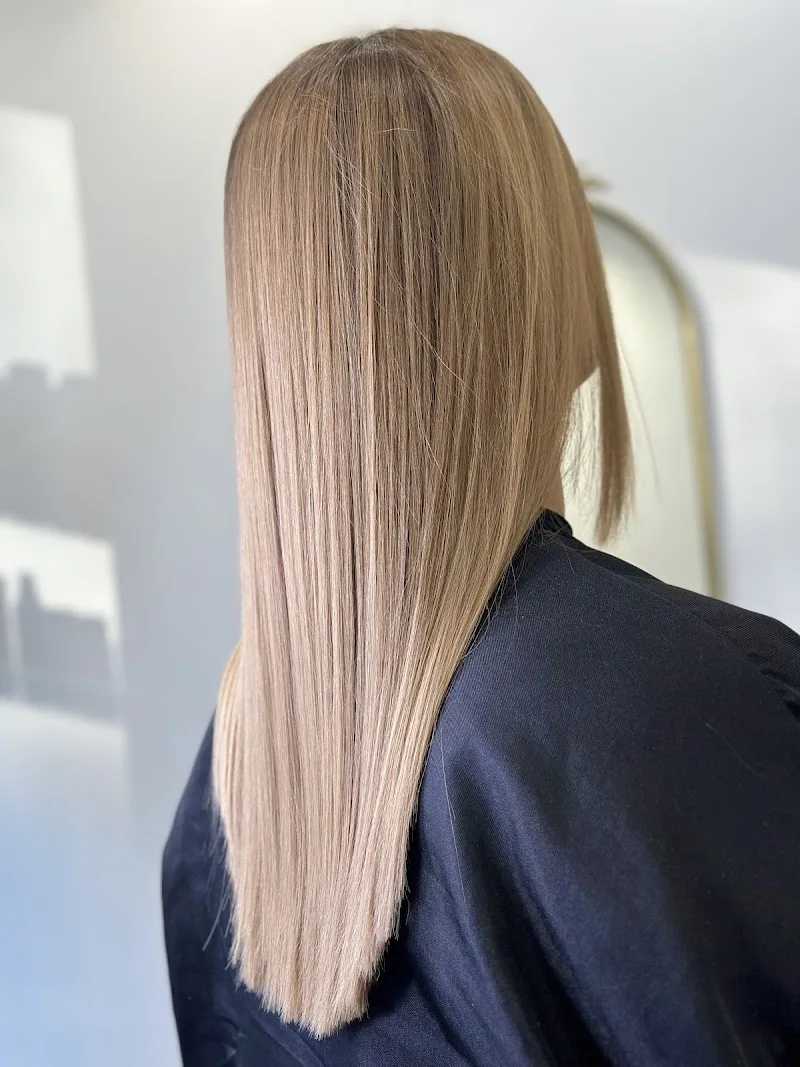 Hair Palace - Coiffure Paris - OneBooking